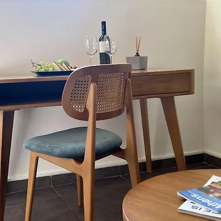 Acropolis View Downtown Apartment *